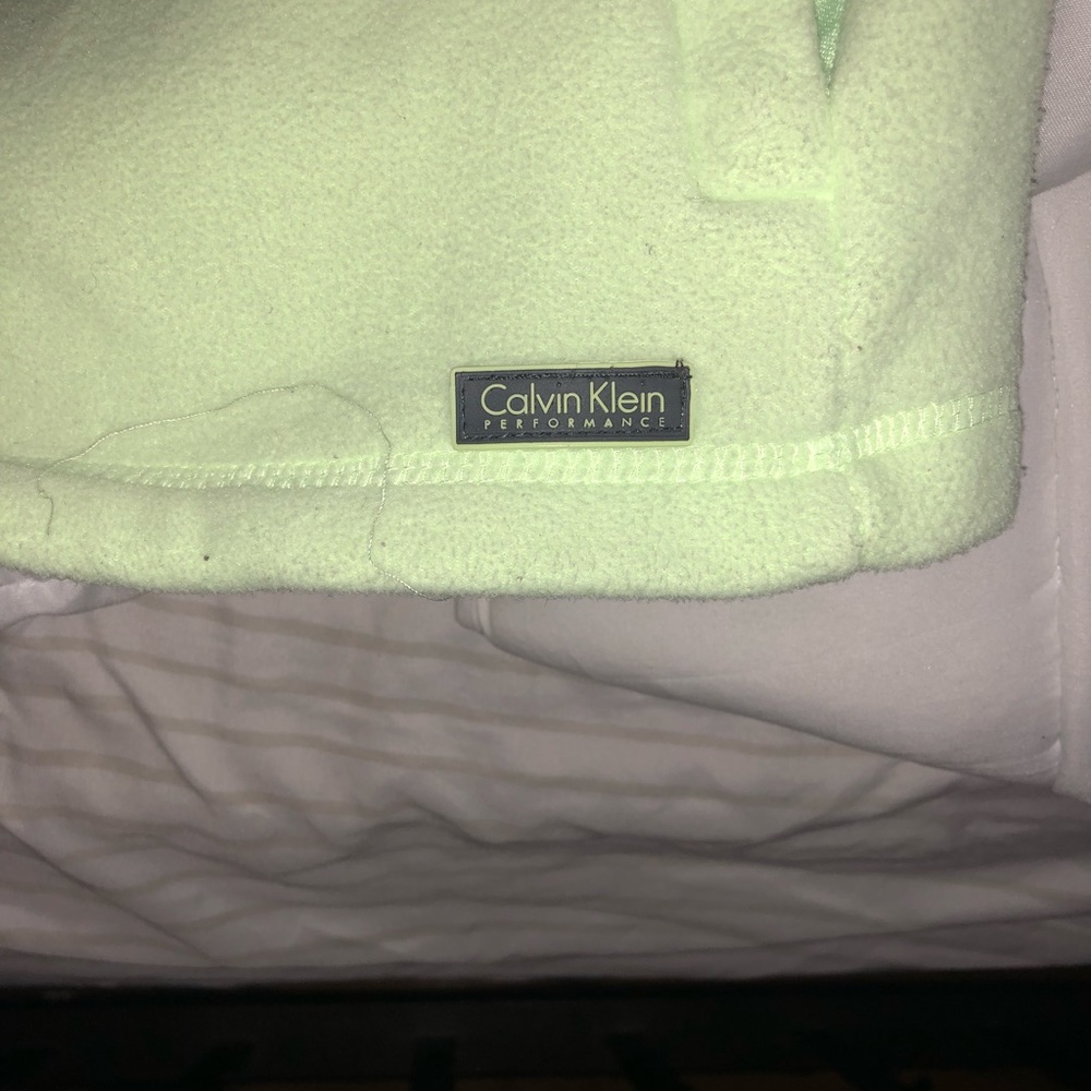 Performance Fleece - Picture 2 of 4